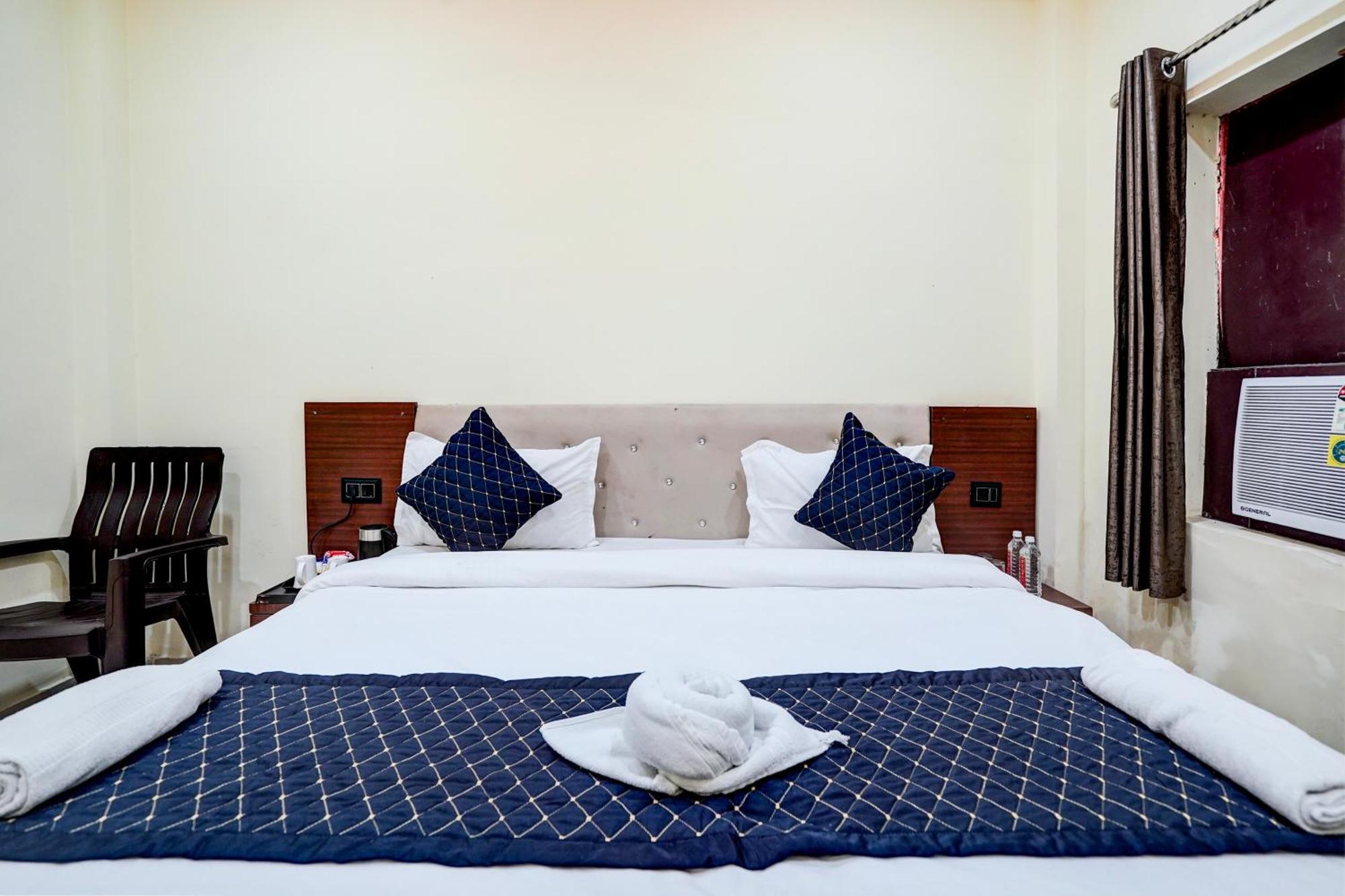 Hotel Vibe Blu- Варанасі Екстер'єр фото