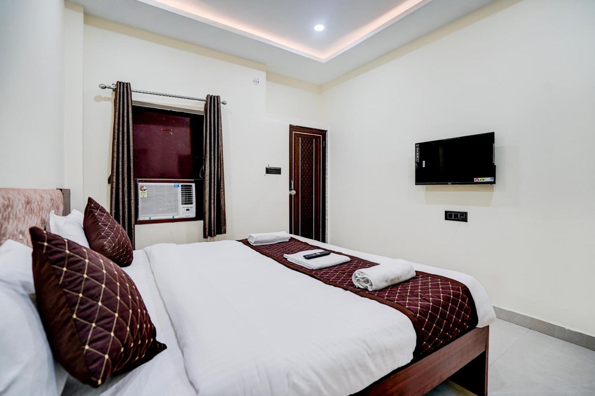 Hotel Vibe Blu- Варанасі Екстер'єр фото