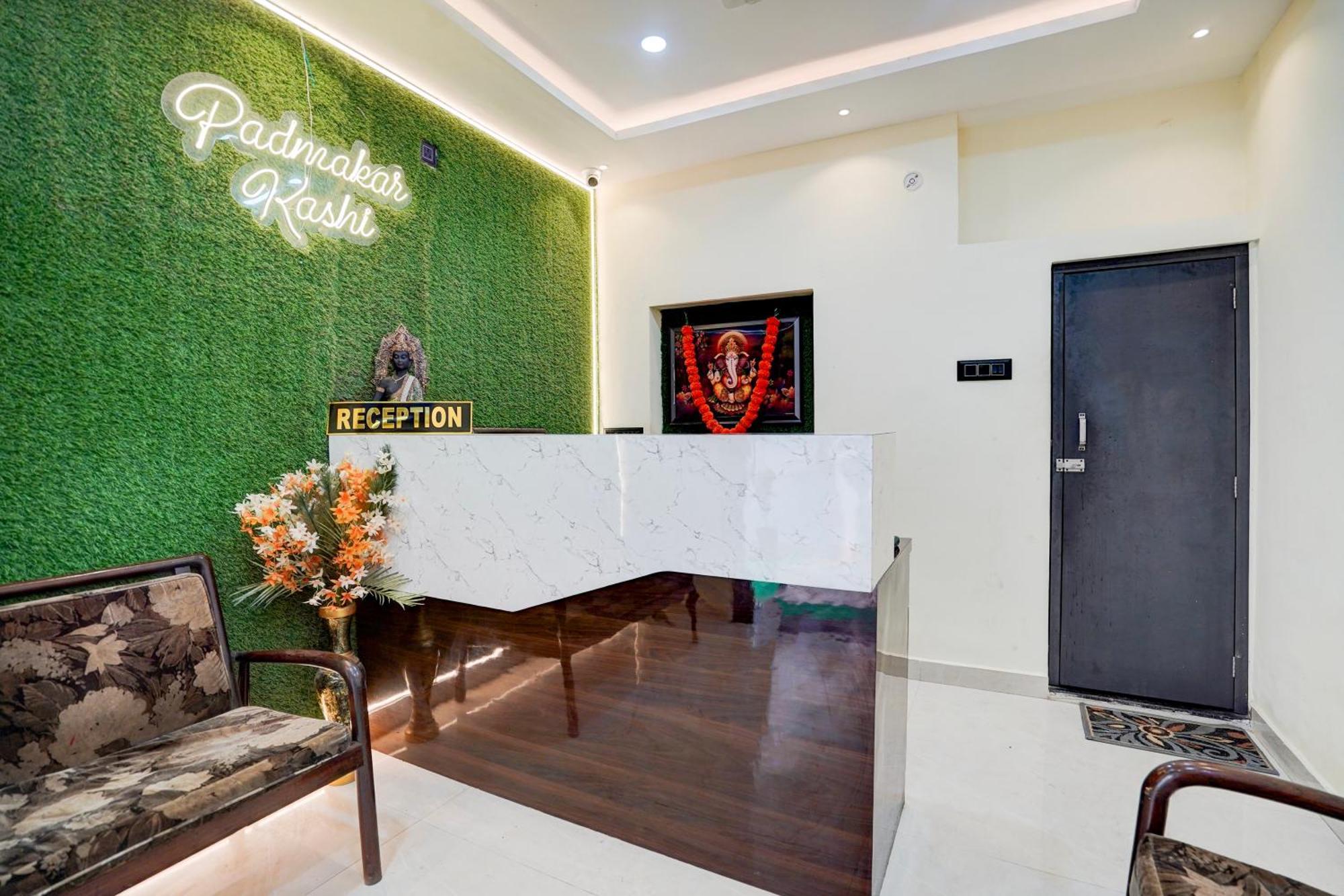 Hotel Vibe Blu- Варанасі Екстер'єр фото